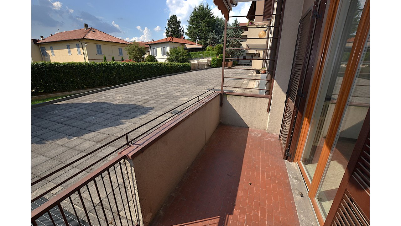 APPARTAMENTO TRE LOCALI