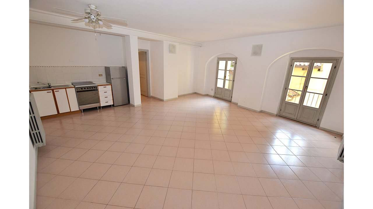 APPARTAMENTO TRE LOCALI