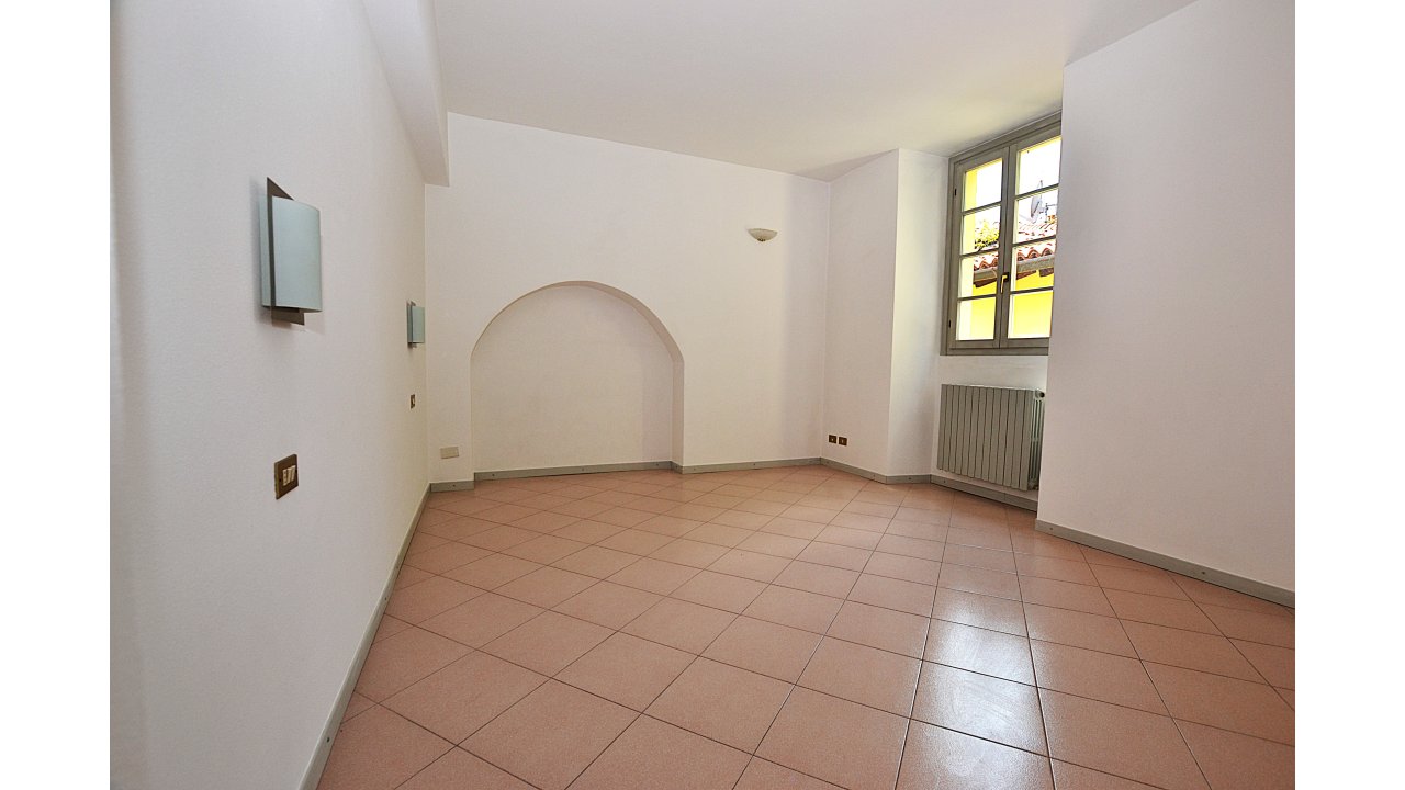 APPARTAMENTO TRE LOCALI