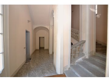 APPARTAMENTO TRE LOCALI