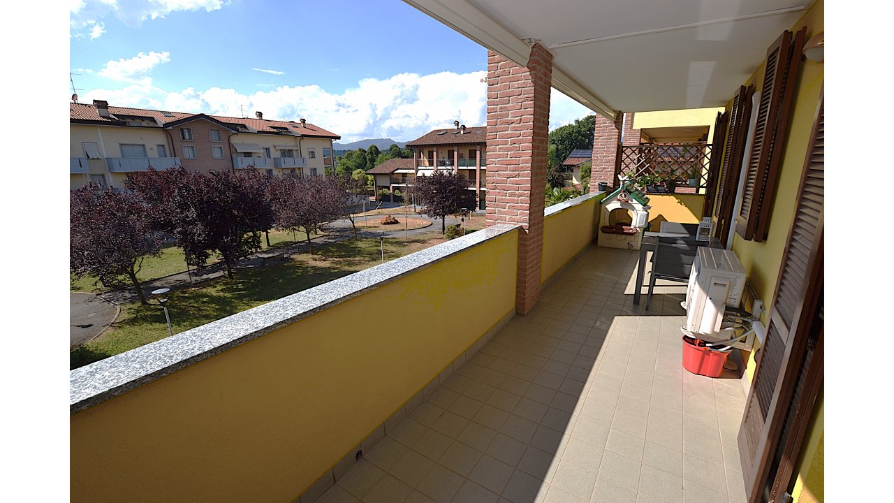 APPARTAMENTO TRE LOCALI