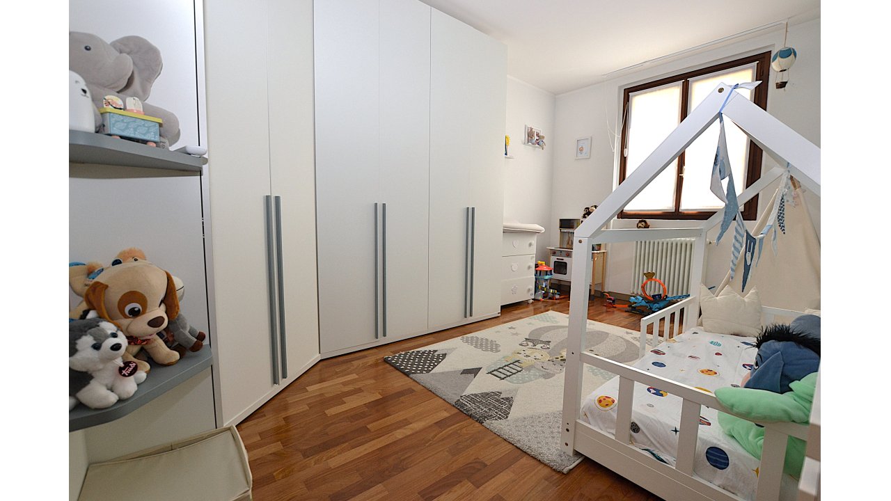 APPARTAMENTO TRE LOCALI