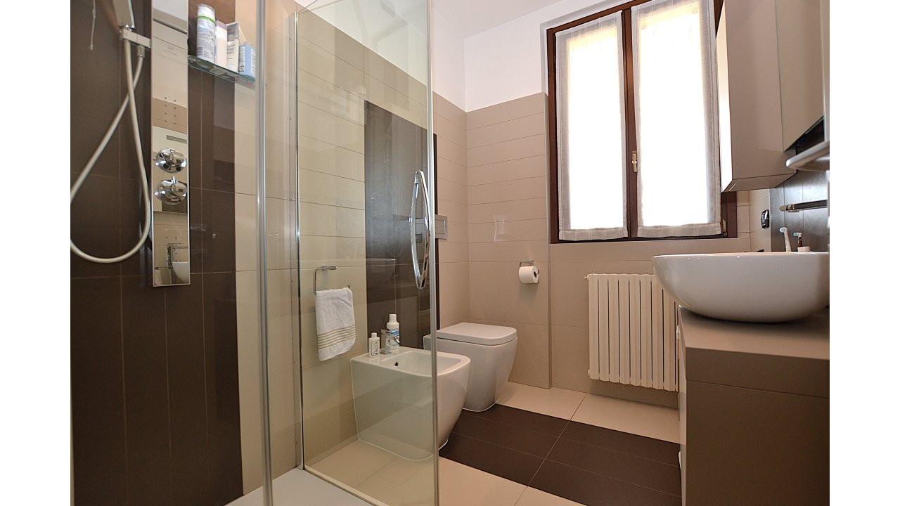 APPARTAMENTO TRE LOCALI