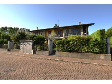 APPARTAMENTO TRE LOCALI
