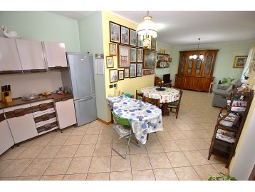 APPARTAMENTO TRE LOCALI