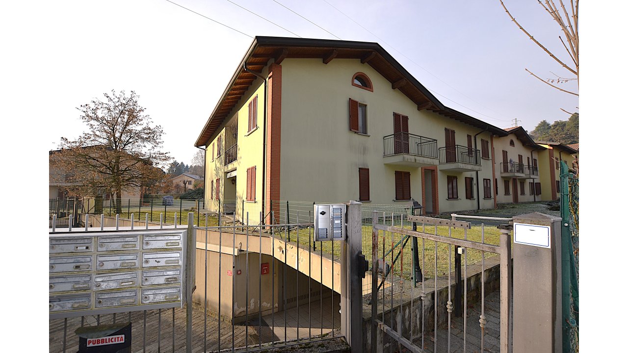 APPARTAMENTO TRE LOCALI