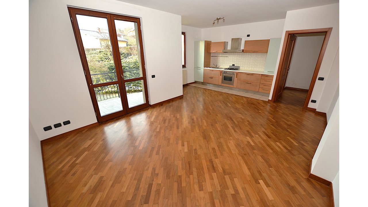 APPARTAMENTO TRE LOCALI