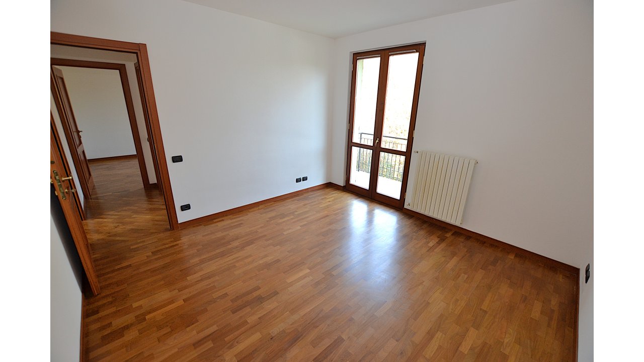 APPARTAMENTO TRE LOCALI