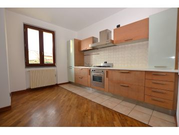 APPARTAMENTO TRE LOCALI