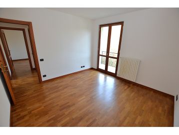 APPARTAMENTO TRE LOCALI