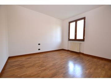 APPARTAMENTO TRE LOCALI