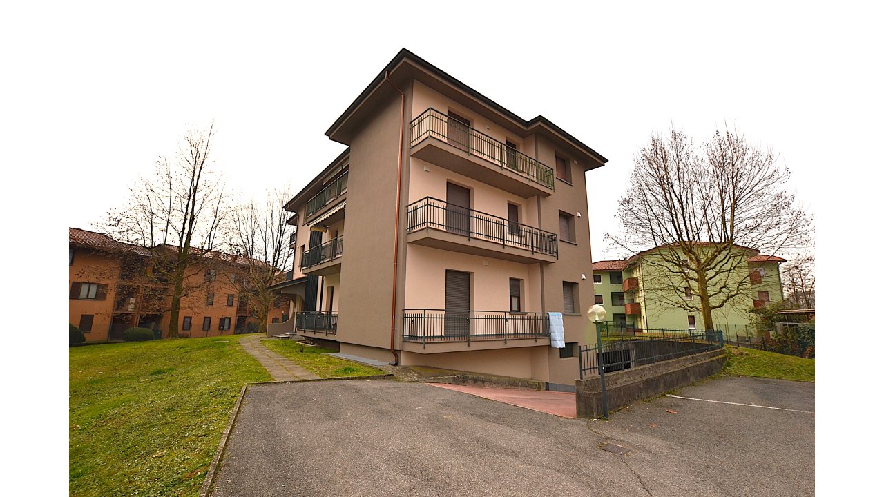 APPARTAMENTO TRE LOCALI