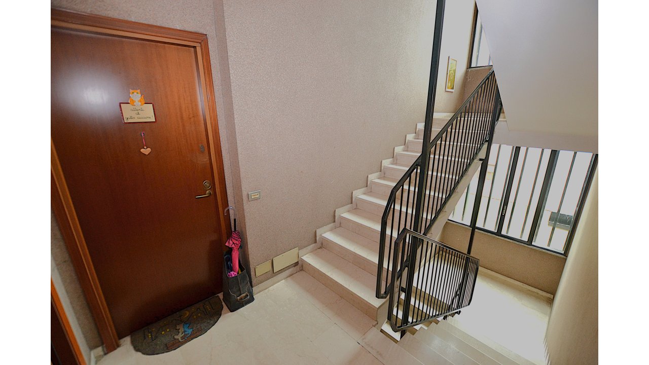 APPARTAMENTO TRE LOCALI