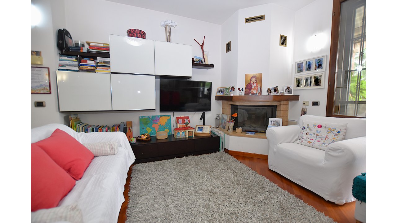 APPARTAMENTO CINQUE LOCALI