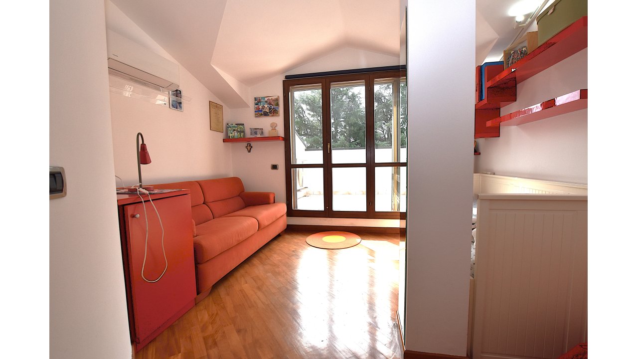 APPARTAMENTO CINQUE LOCALI