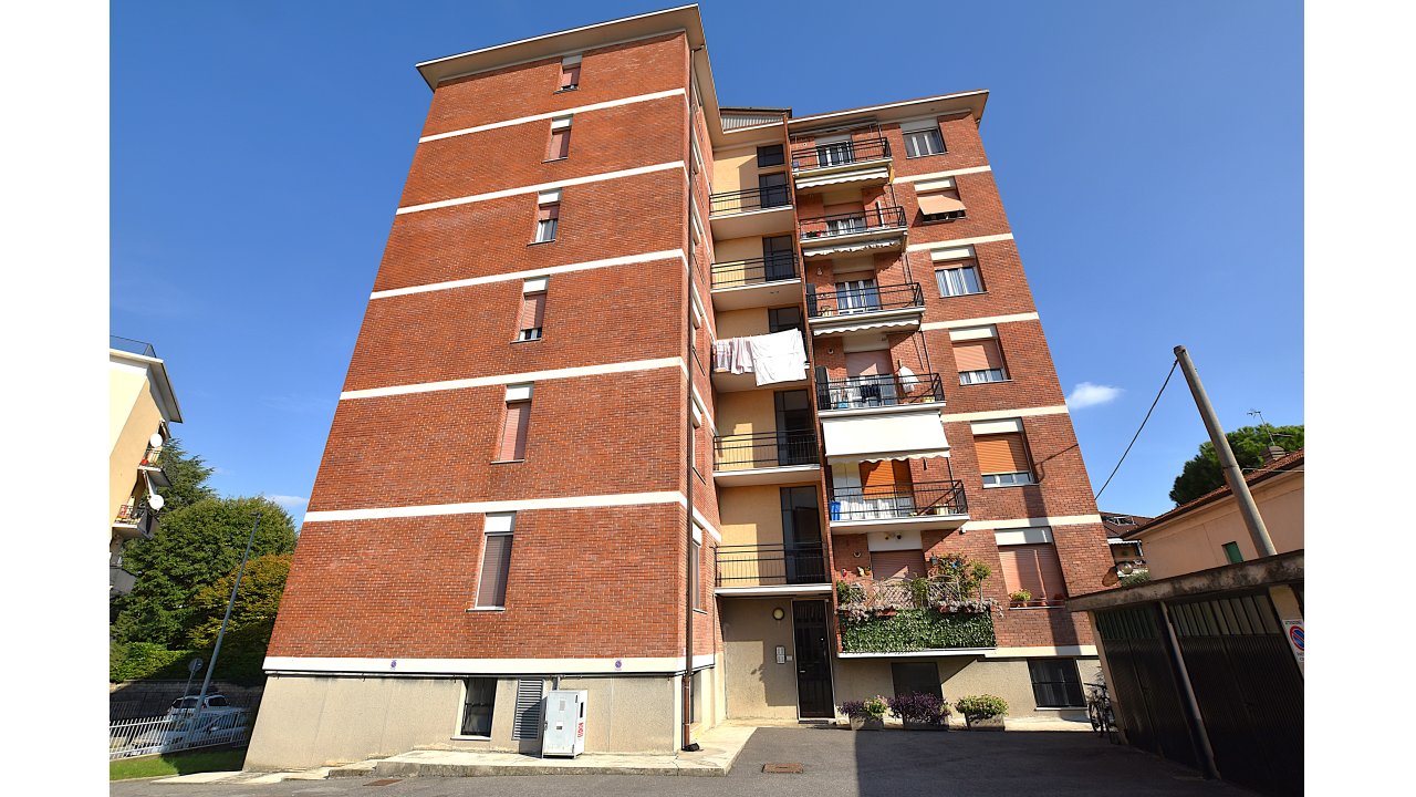 APPARTAMENTO TRE LOCALI