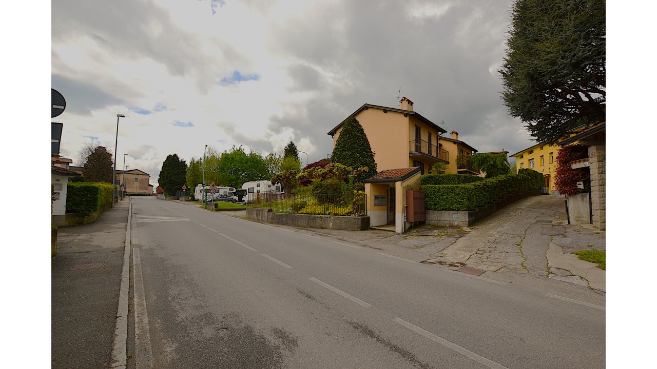 VILLA A SCHIERA