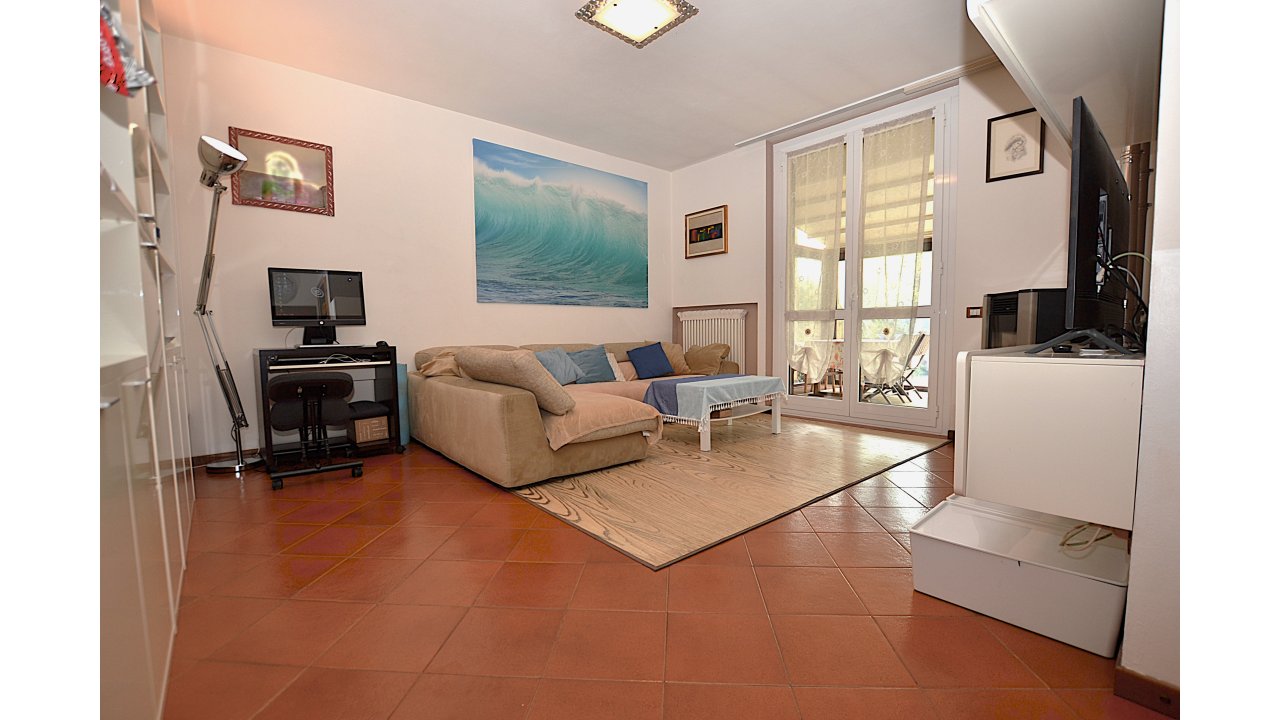 VILLA A SCHIERA