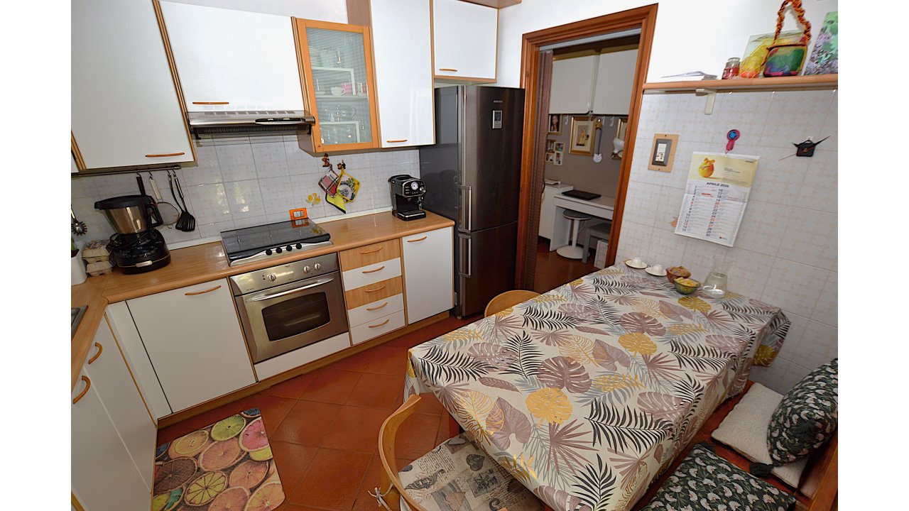VILLA A SCHIERA