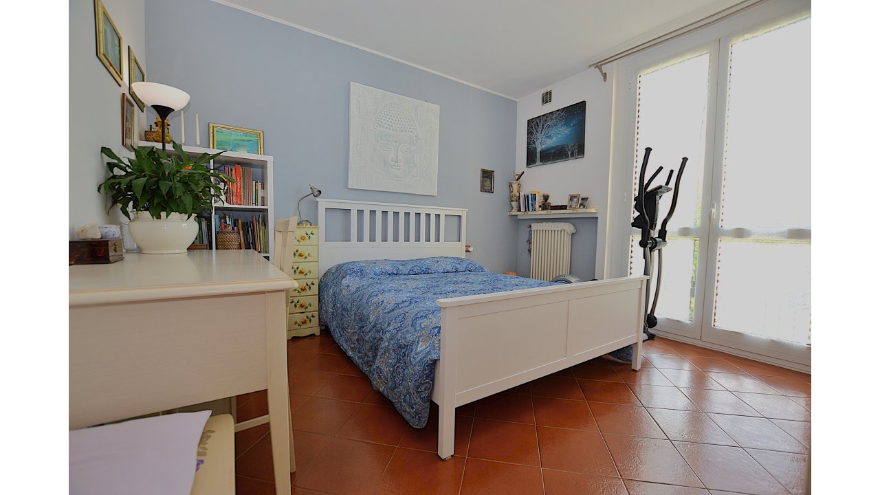 VILLA A SCHIERA