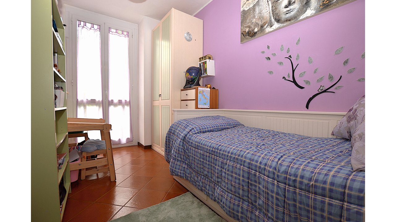 VILLA A SCHIERA
