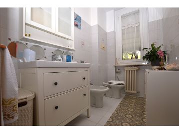 VILLA A SCHIERA