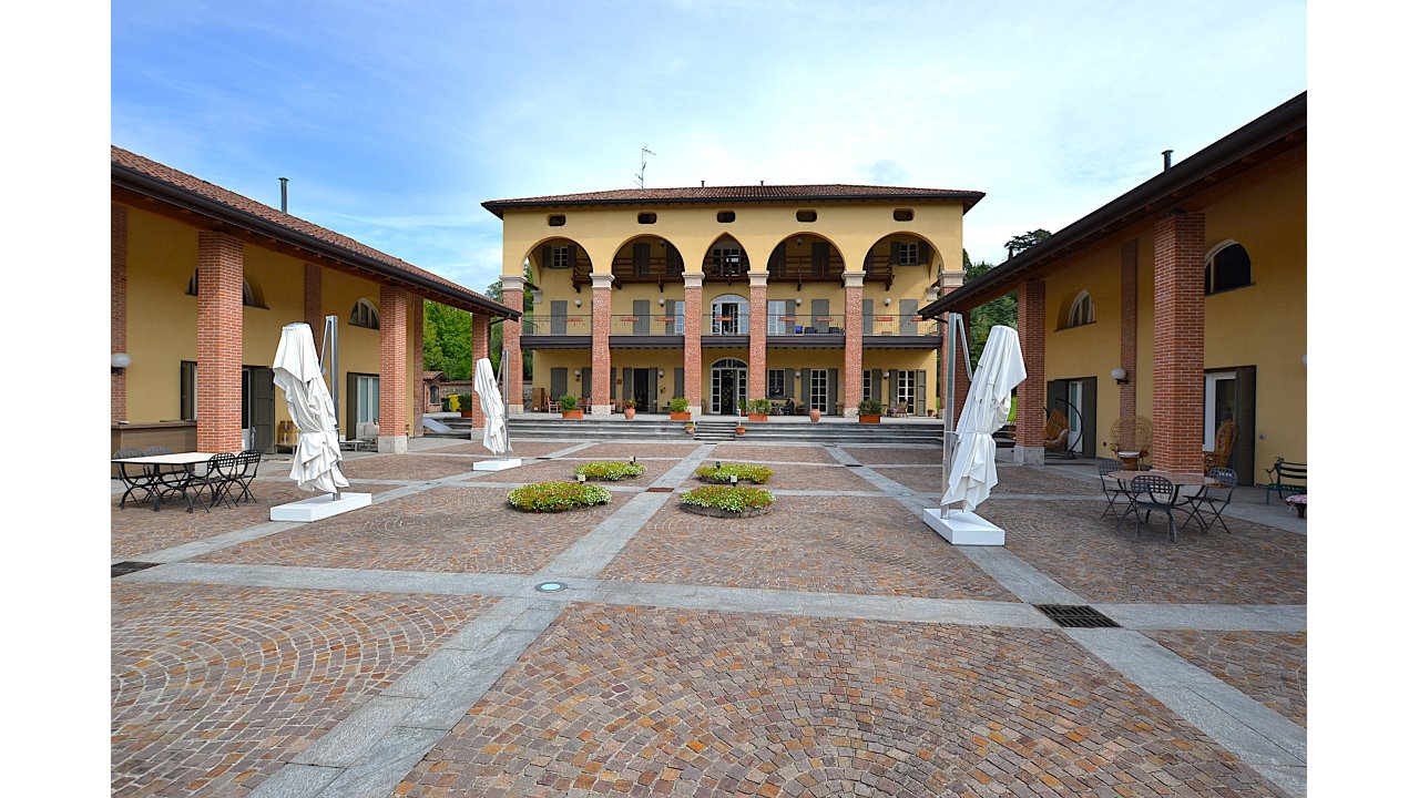 VILLA SINGOLA
