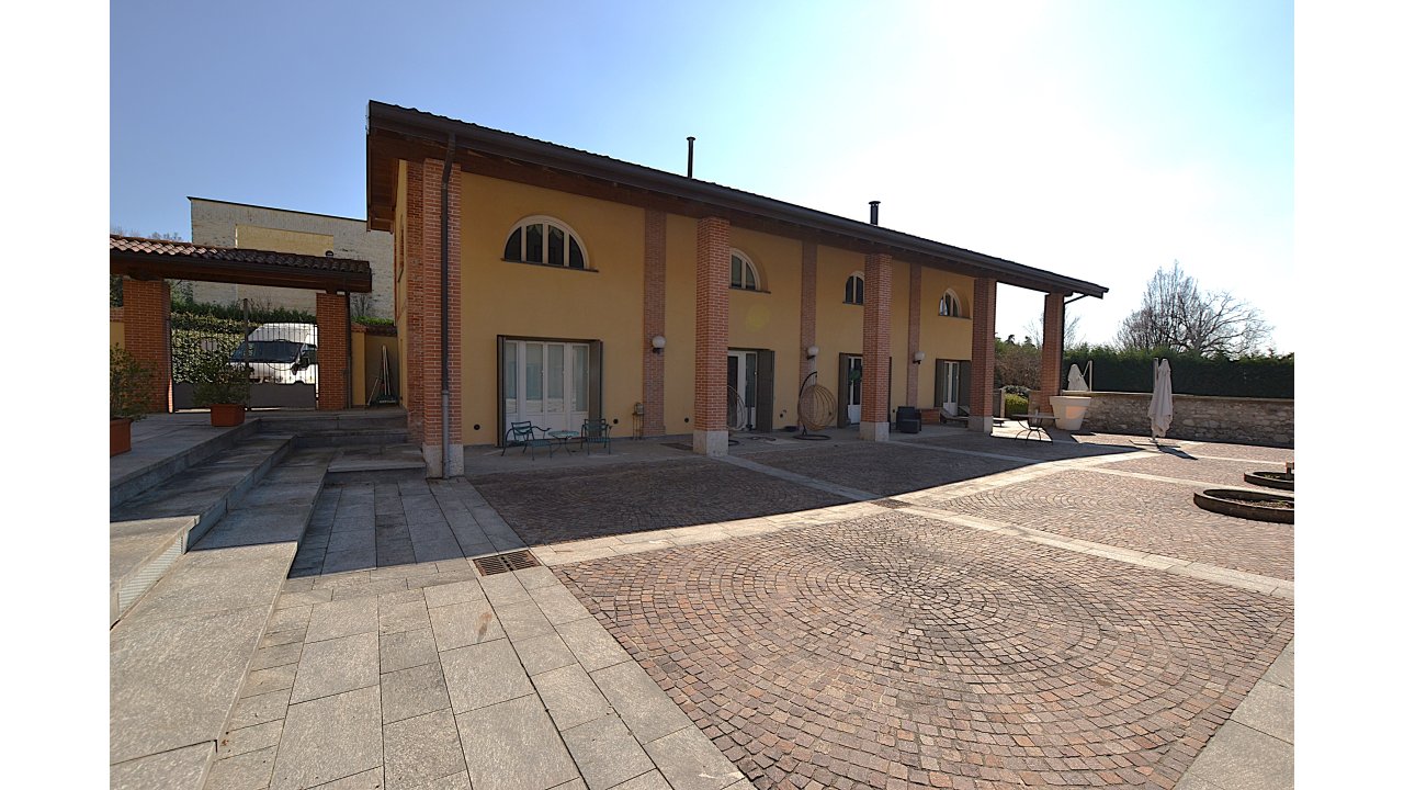 VILLA SINGOLA