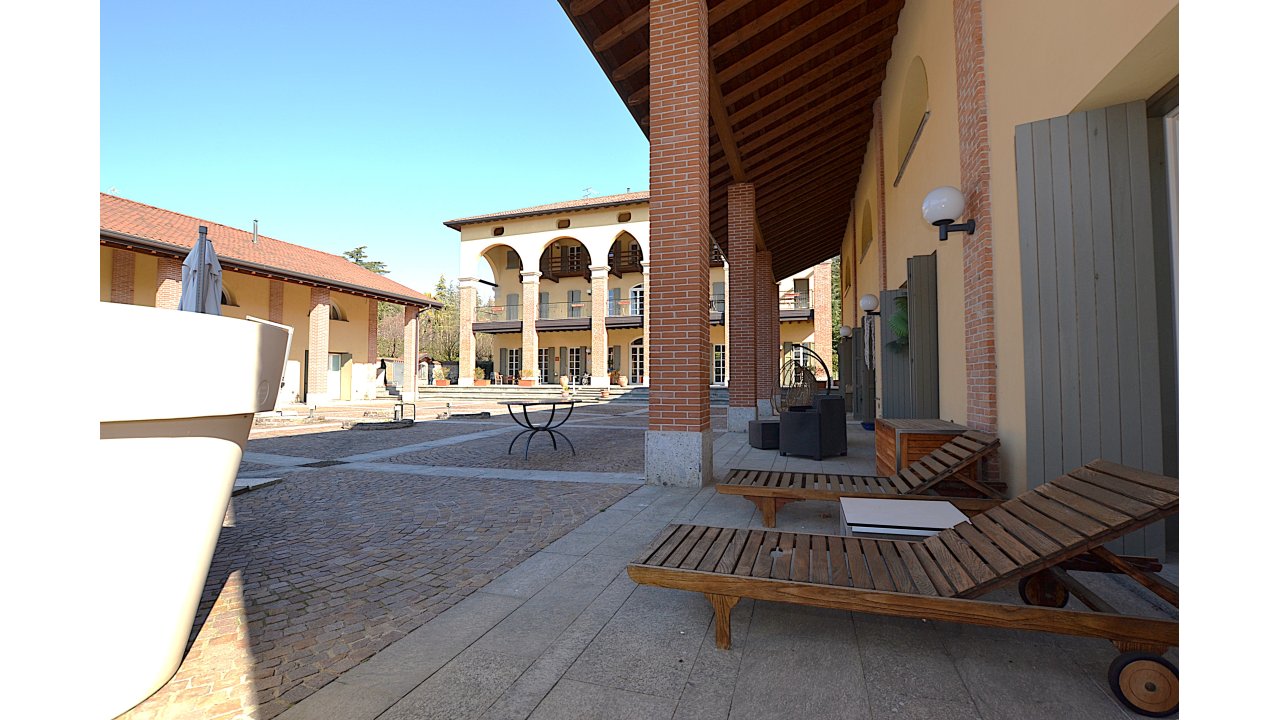 VILLA SINGOLA