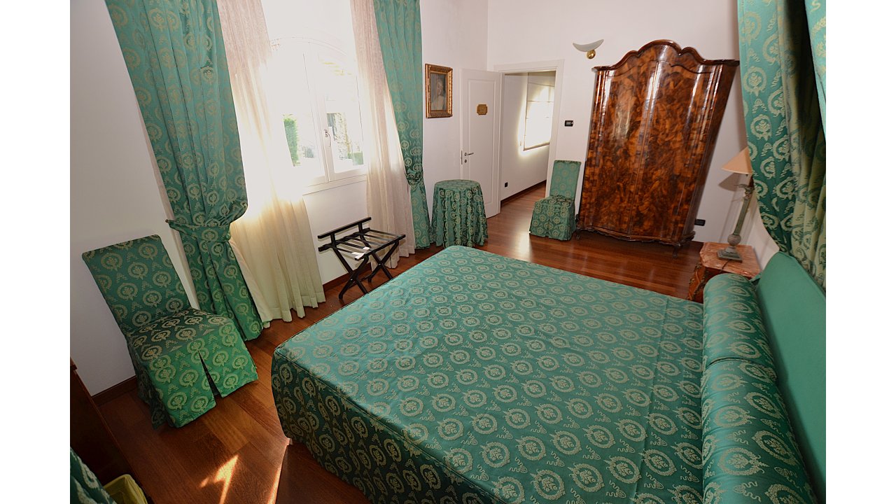 VILLA SINGOLA