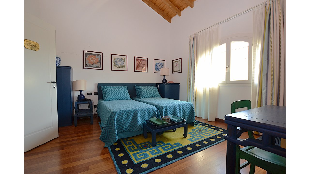 VILLA SINGOLA