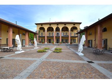 VILLA SINGOLA