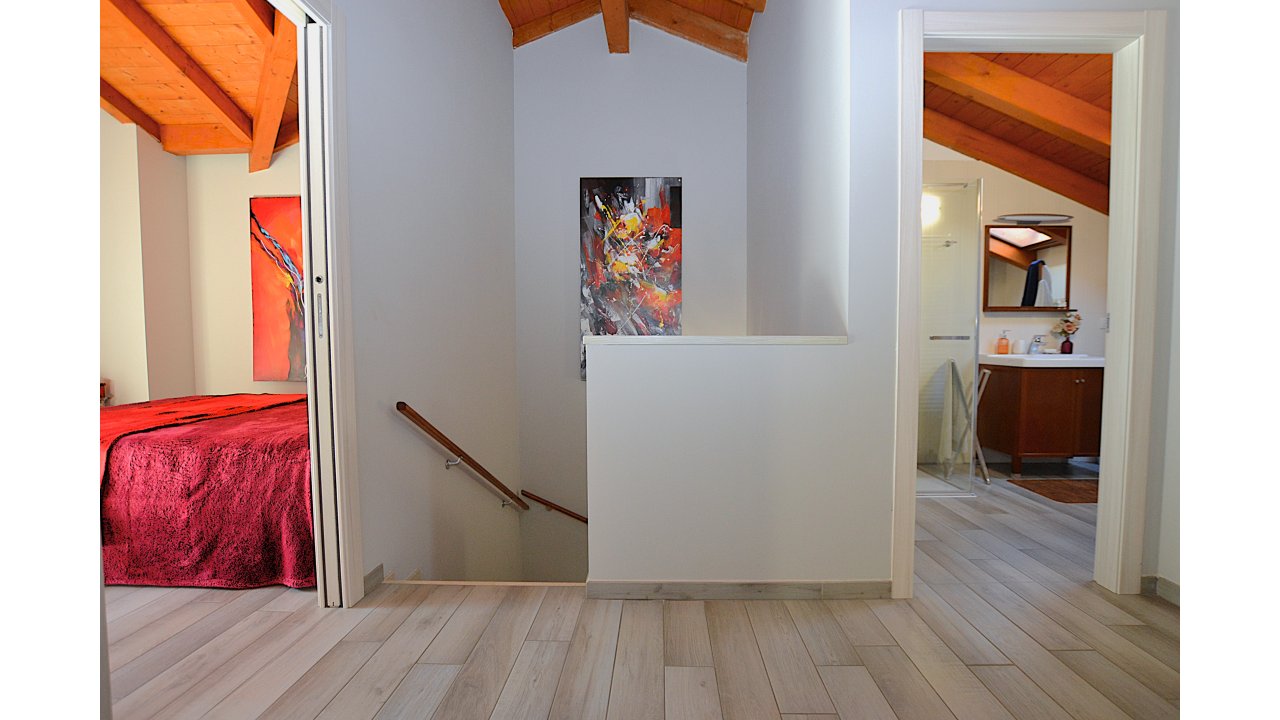 VILLA A SCHIERA