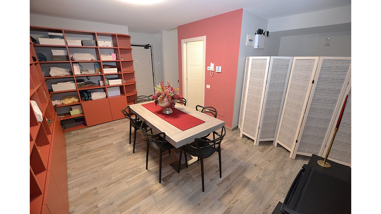 VILLA A SCHIERA