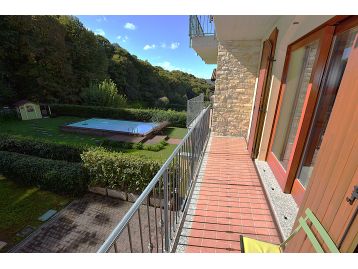 VILLA A SCHIERA