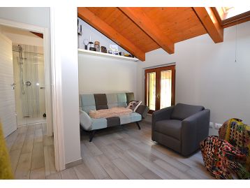 VILLA A SCHIERA