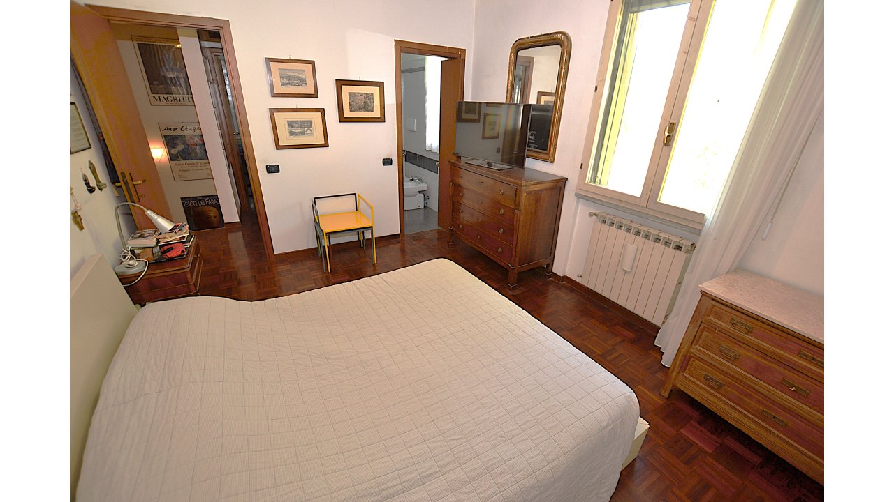 VILLA A SCHIERA