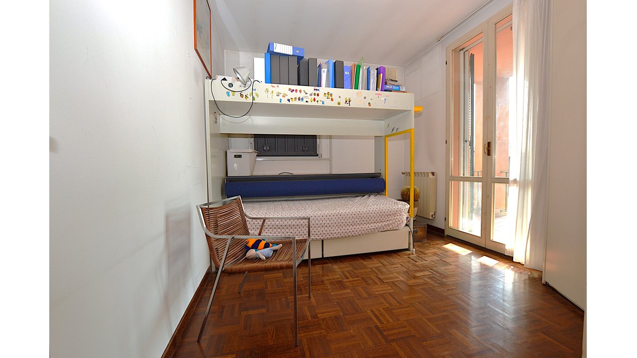 VILLA A SCHIERA