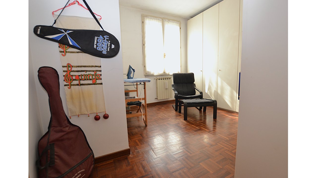 VILLA A SCHIERA