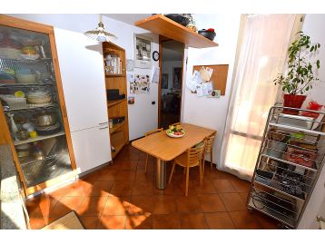 VILLA A SCHIERA
