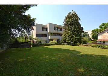 VILLETTA A SCHIERA