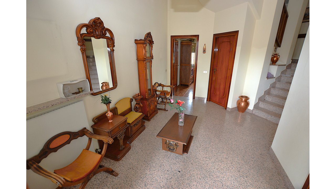 VILLA SINGOLA