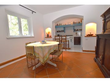 VILLA A SCHIERA