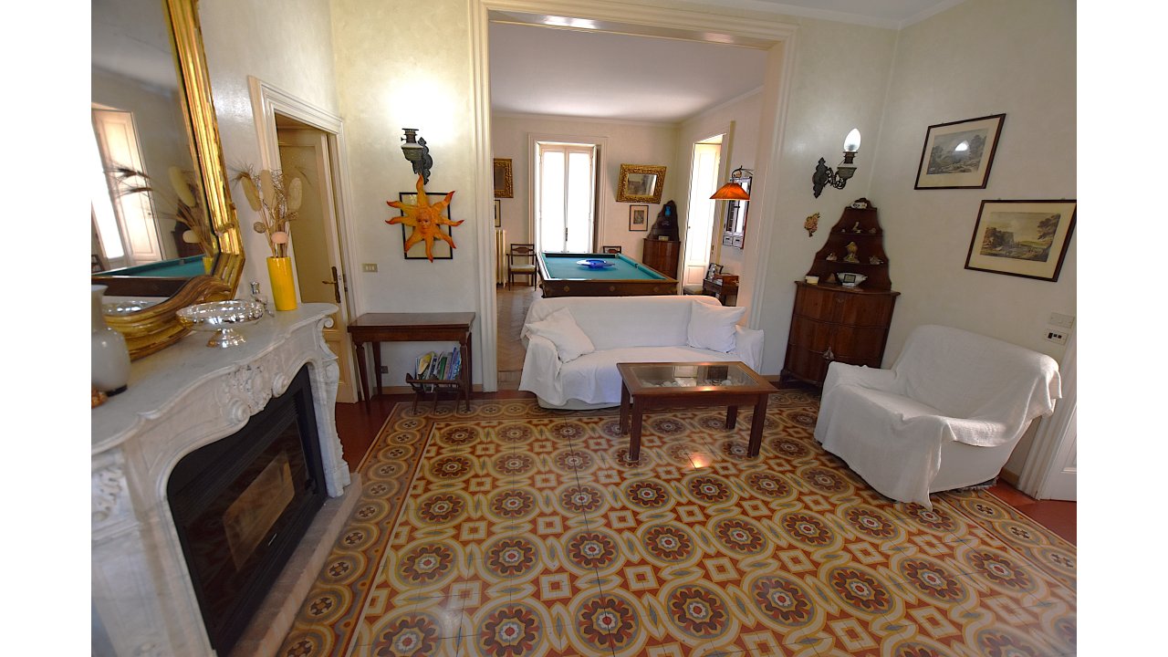 VILLA D'EPOCA