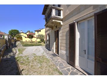 VILLA D'EPOCA