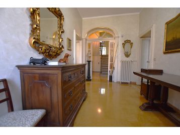 VILLA D'EPOCA