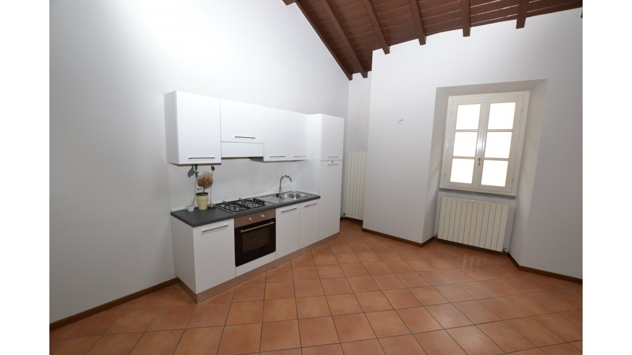 APPARTAMENTO TRE LOCALI