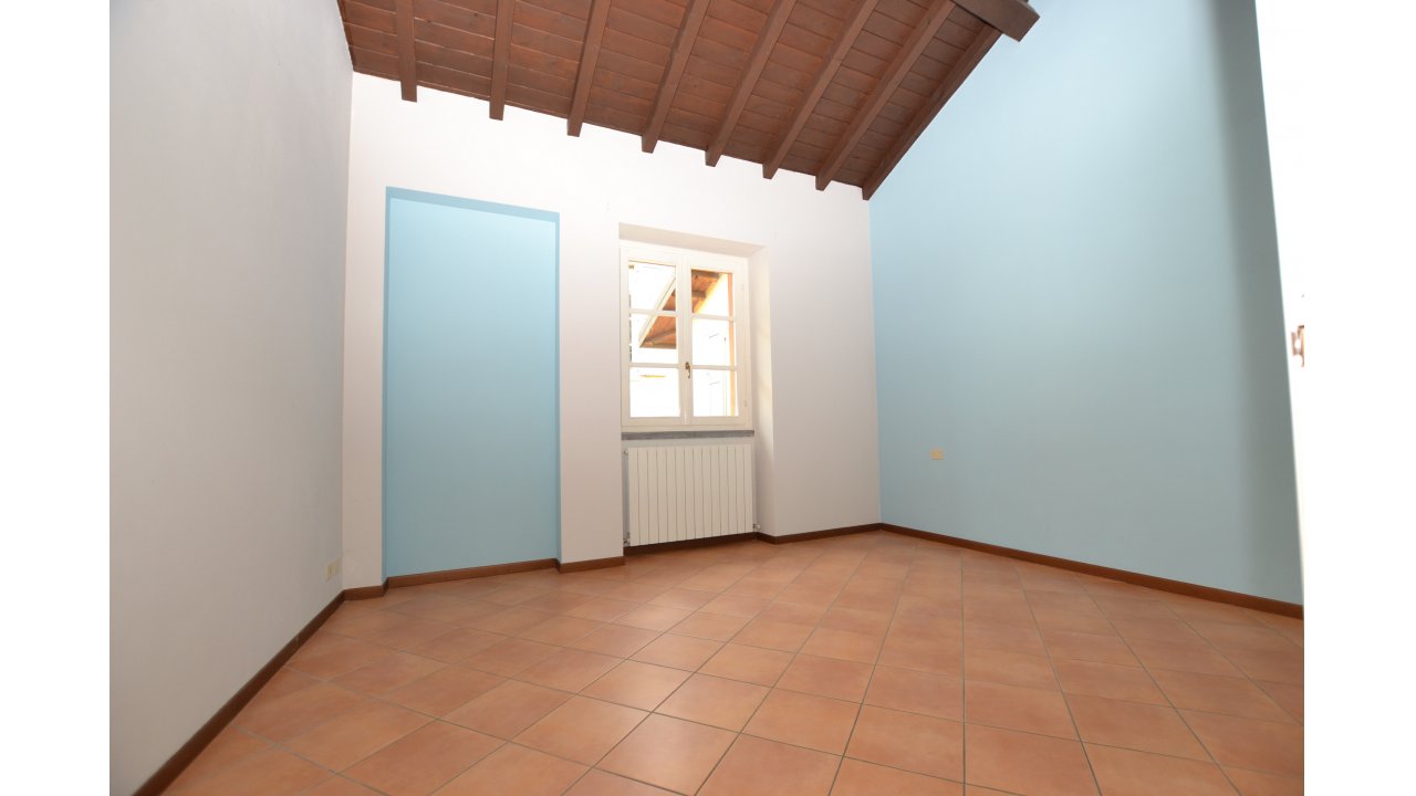APPARTAMENTO TRE LOCALI