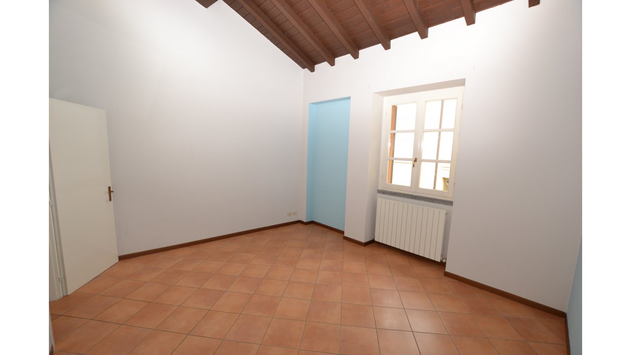 APPARTAMENTO TRE LOCALI