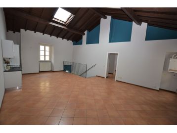 APPARTAMENTO TRE LOCALI